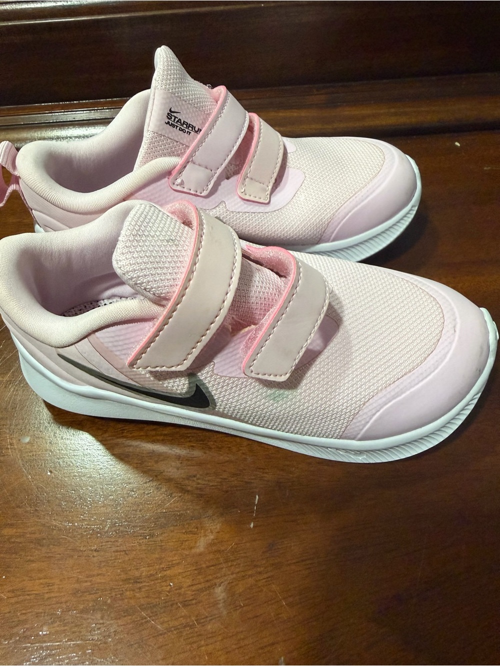 Nike Girls' Pink Hook-and-Loop Athletic Sneakers